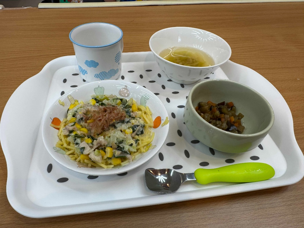 給食の様子